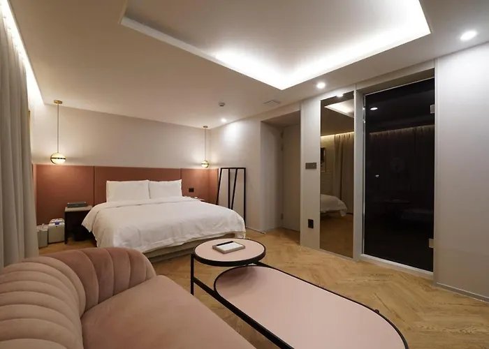 Ocean Hotel