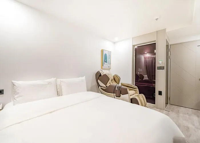 Ocean Hotel *